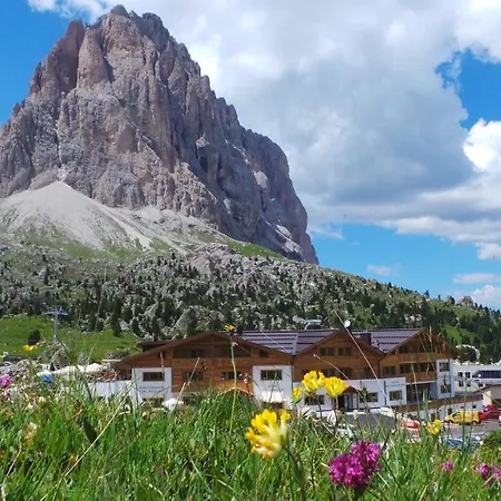 Passo Sella Dolomiti Mountain 4*