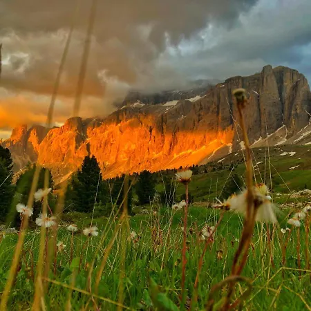 Passo Sella Dolomiti Mountain 4* Selva di Val Gardena