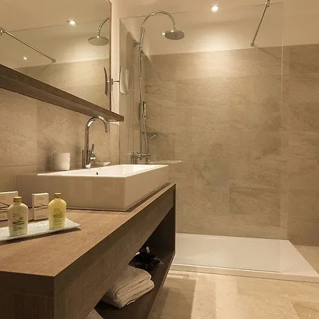 Passo Sella Dolomiti Mountain Hotel 4*